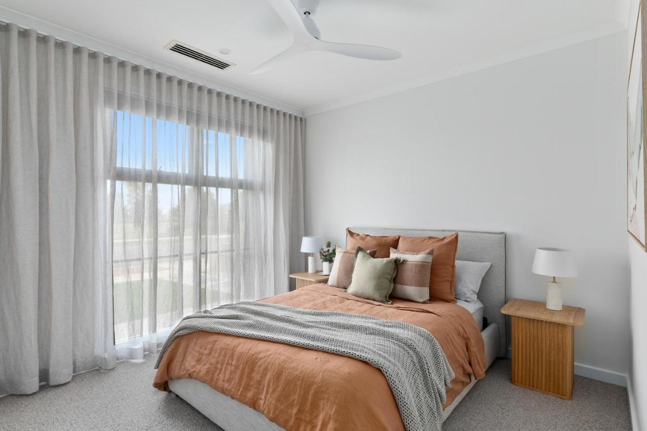 Golf Fronted Getaway Silverwoods Villa Yarrawonga Exterior photo